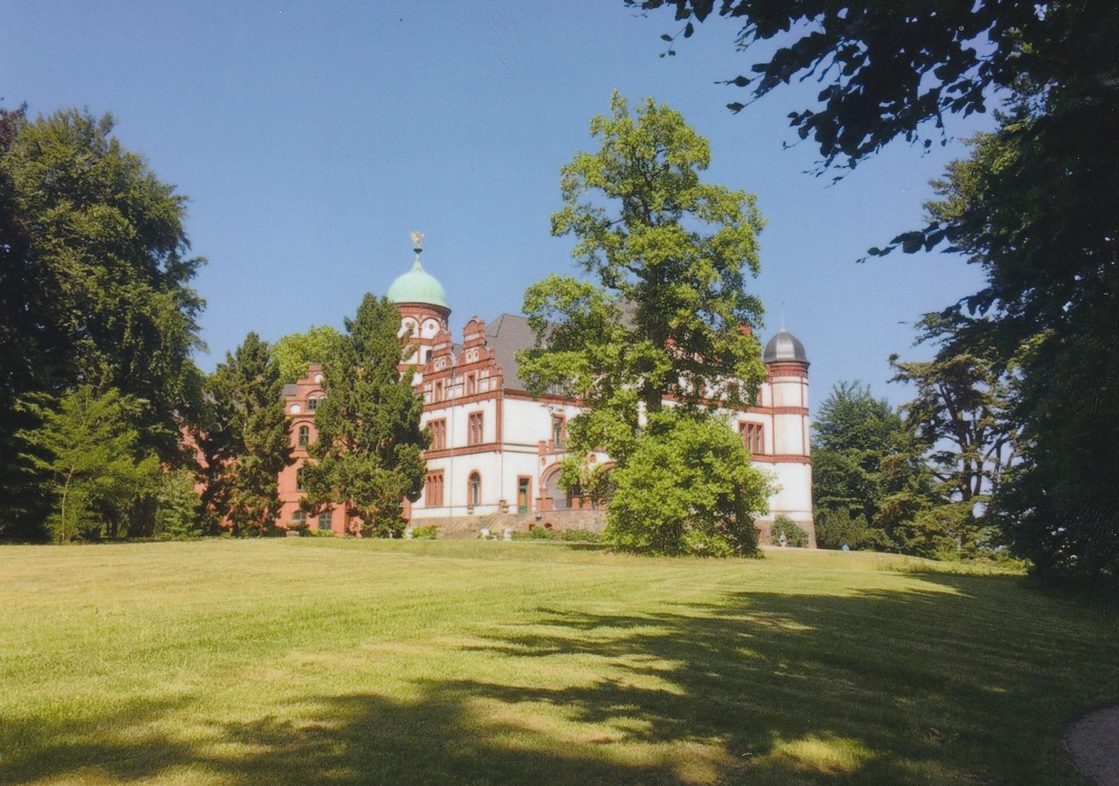 1 Schloss Wiligrad