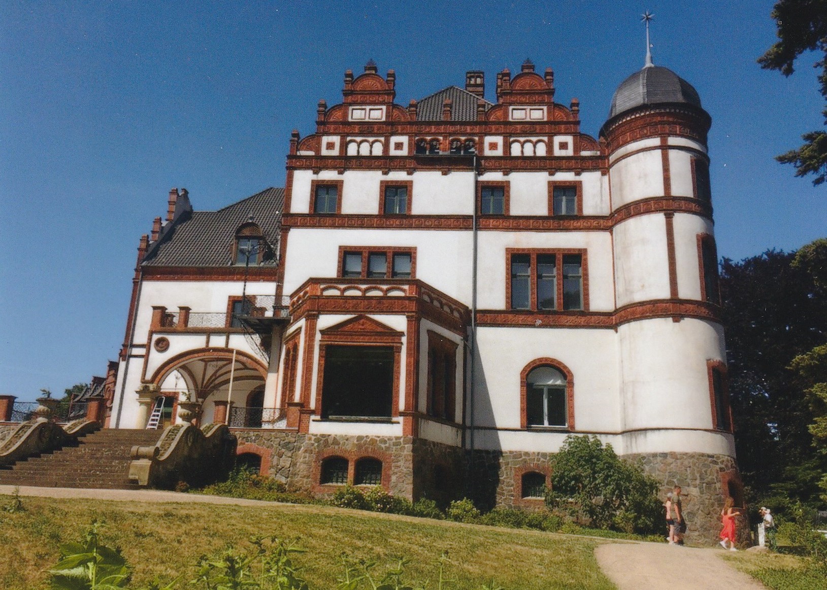 4 Schloss Wiliigrad